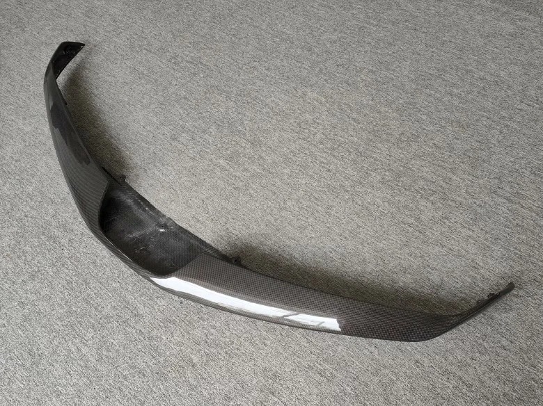 High Quality Fast Delivery Whole Sale Price Dry Carbon Fiber OEM Front Lip Body Kits for  SF90